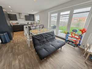 Photo 6- click for photo gallery